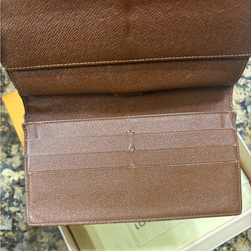 🌸Louis Vuitton Brown Monogram Wallet - Picture 5 of 12